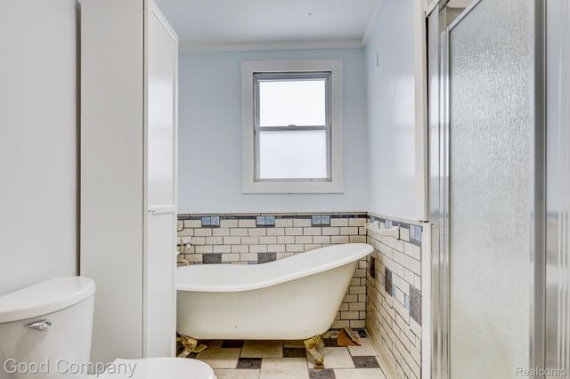 298 Oregon Street, York Charter Township, MI 48198