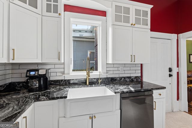 904 E Park Avenue, Savannah, GA 31401