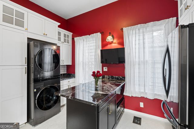 904 E Park Avenue, Savannah, GA 31401
