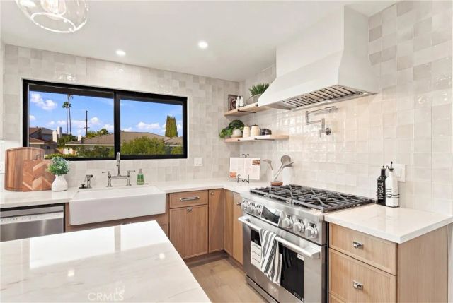 718 Kenoak, Placentia, CA 92870