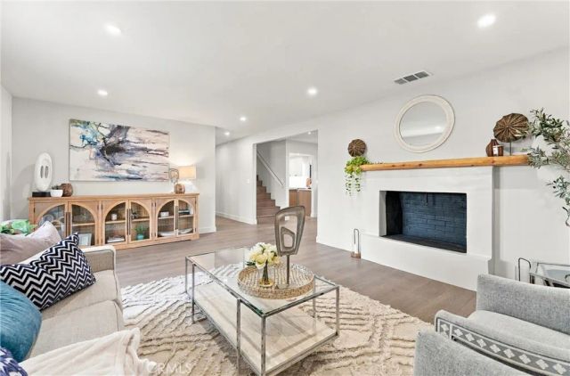 718 Kenoak, Placentia, CA 92870