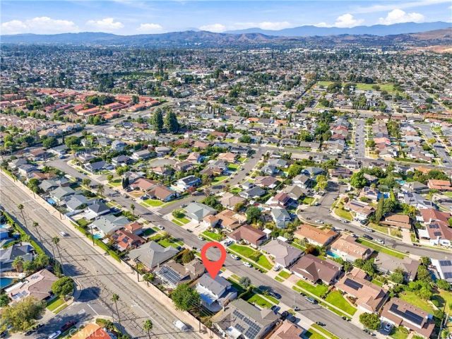 718 Kenoak, Placentia, CA 92870