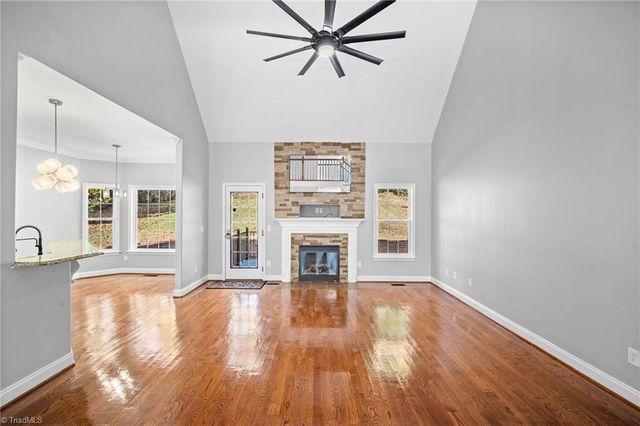 3925 Philpark Drive, Winston-salem, NC 27106