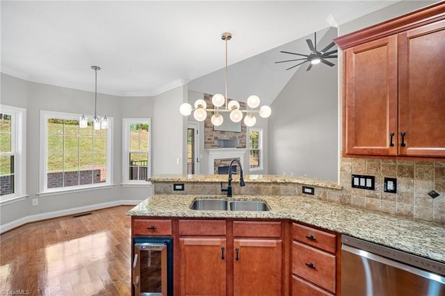 3925 Philpark Drive, Winston-salem, NC 27106