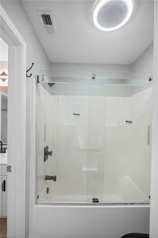 3925 Philpark Drive, Winston-salem, NC 27106