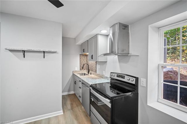 3925 Philpark Drive, Winston-salem, NC 27106