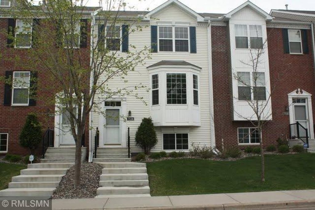 7534 Brunswick Avenue N, Brooklyn Park, MN 55443