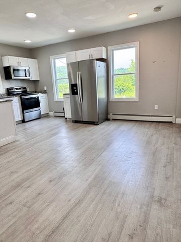 286 Kimball St 2, Fitchburg, MA 01420