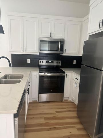 2095 Bourland B, Greenville, TX 75401
