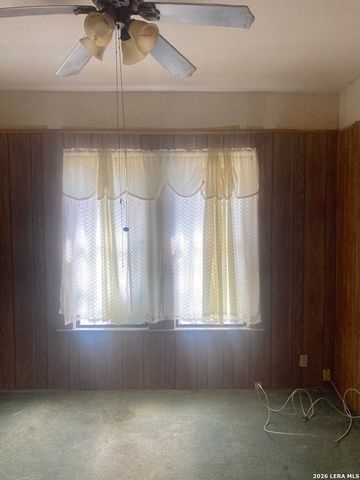 651 BARRETT PL, San Antonio, TX 78225