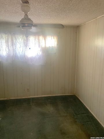 651 BARRETT PL, San Antonio, TX 78225