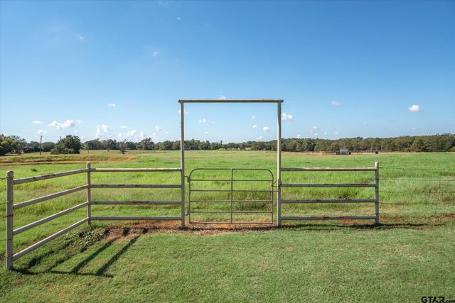 3121 VZ County Road 1215, Grand Saline, TX 75140