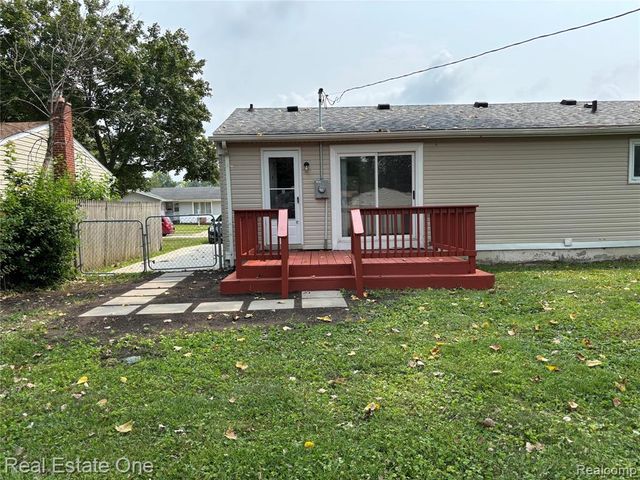 15760 Oakbrook Street, Romulus, MI 48174