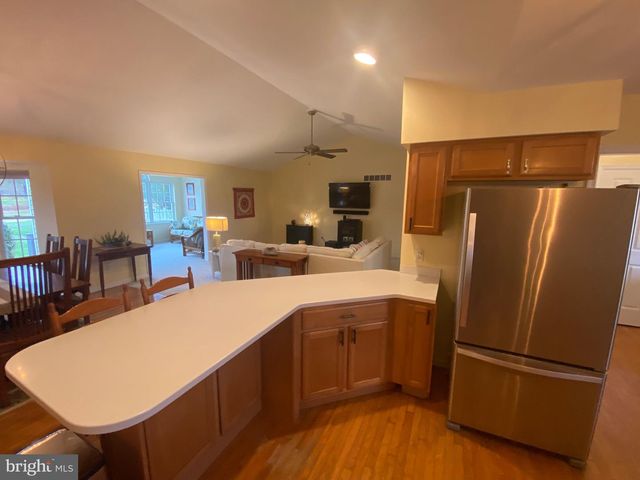 13 FAIRWAY AVE, Georgetown, DE 19947