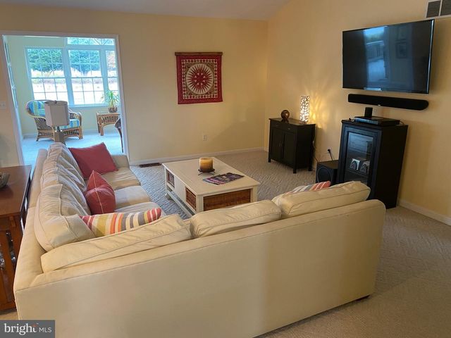 13 FAIRWAY AVE, Georgetown, DE 19947