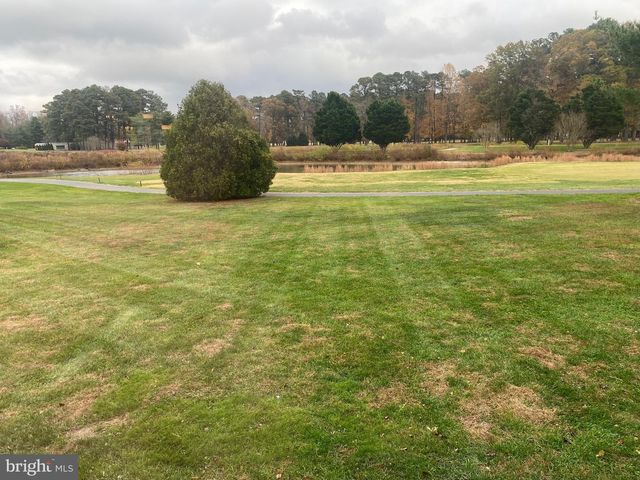 13 FAIRWAY AVE, Georgetown, DE 19947