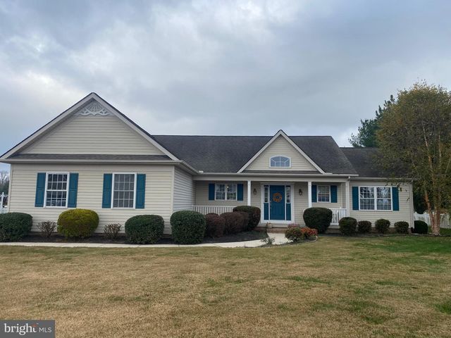 13 FAIRWAY AVE, Georgetown, DE 19947