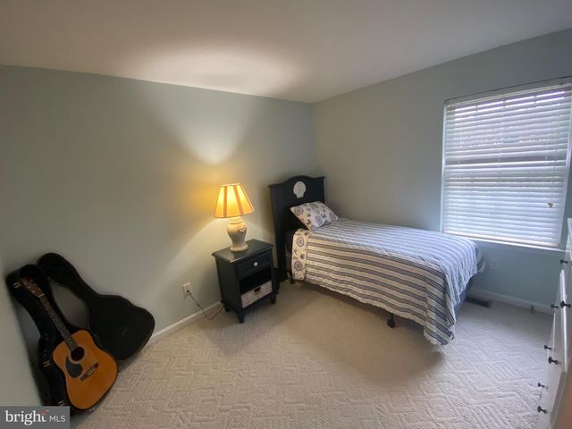 13 FAIRWAY AVE, Georgetown, DE 19947