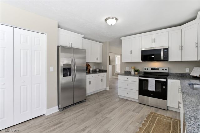 675 Meadowlark Road, Painesville Twp, OH 44077