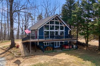 128 Freds Summit Place, Mountain Rest, SC 29664