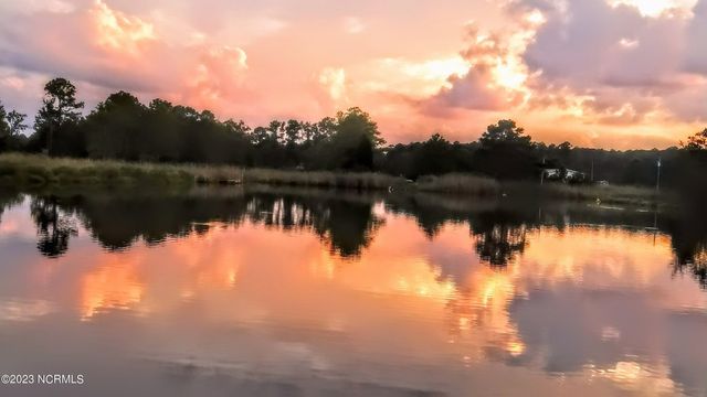 228 Hopkins Seafood Road, Belhaven, NC 27810