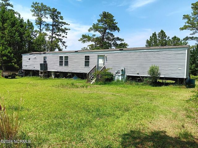 228 Hopkins Seafood Road, Belhaven, NC 27810