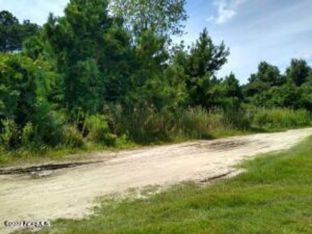 228 Hopkins Seafood Road, Belhaven, NC 27810
