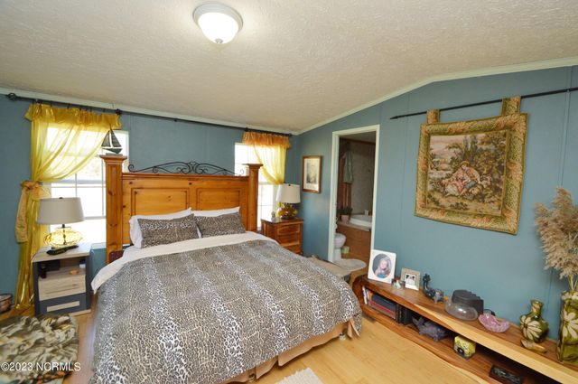 228 Hopkins Seafood Road, Belhaven, NC 27810