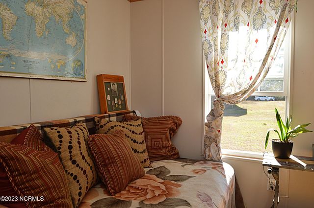 228 Hopkins Seafood Road, Belhaven, NC 27810