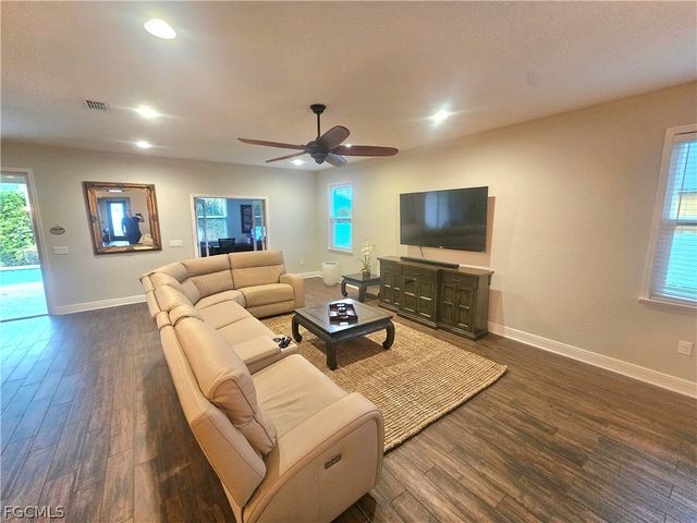 1919 SW 26th TER, Cape Coral, FL 33914