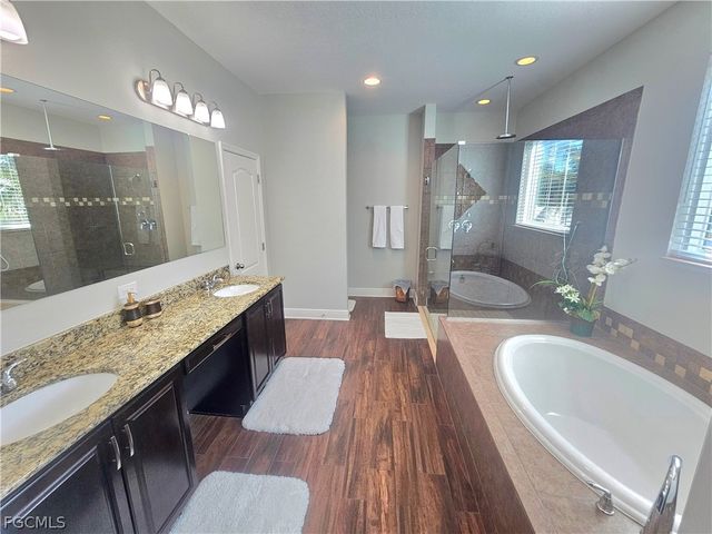 1919 SW 26th TER, Cape Coral, FL 33914