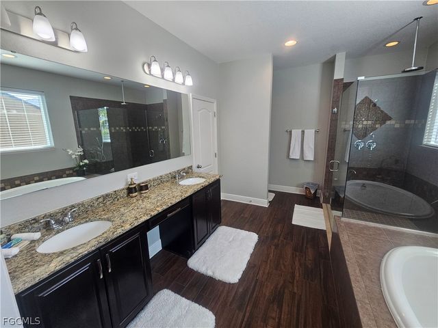 1919 SW 26th TER, Cape Coral, FL 33914