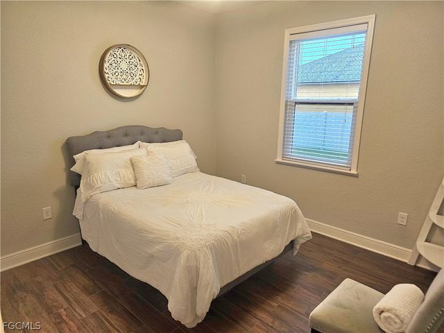 1919 SW 26th TER, Cape Coral, FL 33914