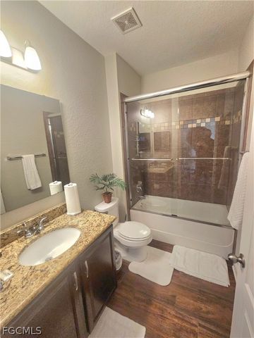 1919 SW 26th TER, Cape Coral, FL 33914