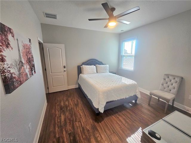 1919 SW 26th TER, Cape Coral, FL 33914