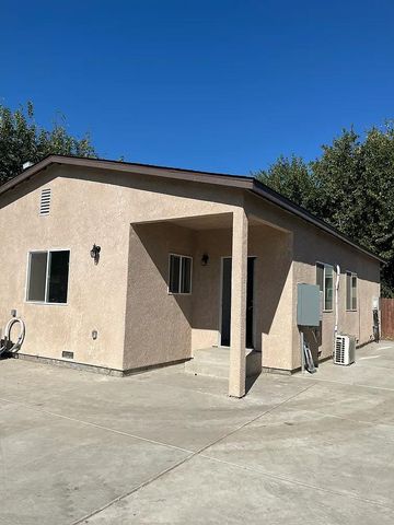 243 S Carroll Ave, Stockton, CA 95215