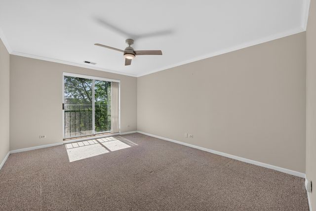 815 Leicester Road 320A, Elk Grove Village, IL 60007