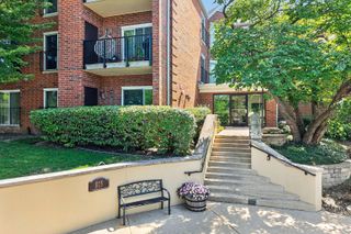 815 Leicester Road 320A, Elk Grove Village, IL 60007