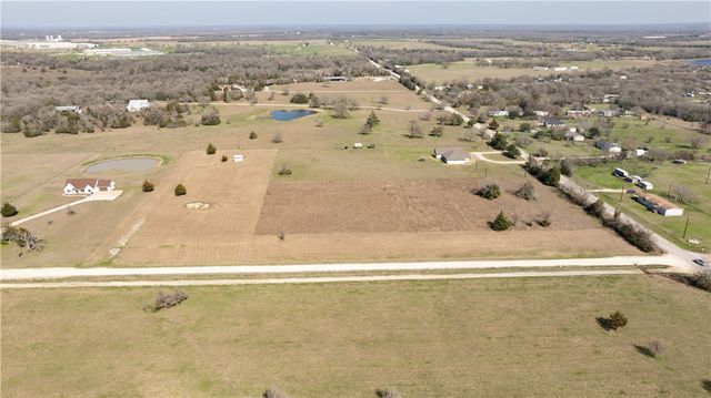 4599 Oakwood Estates, Bryan, TX 77808