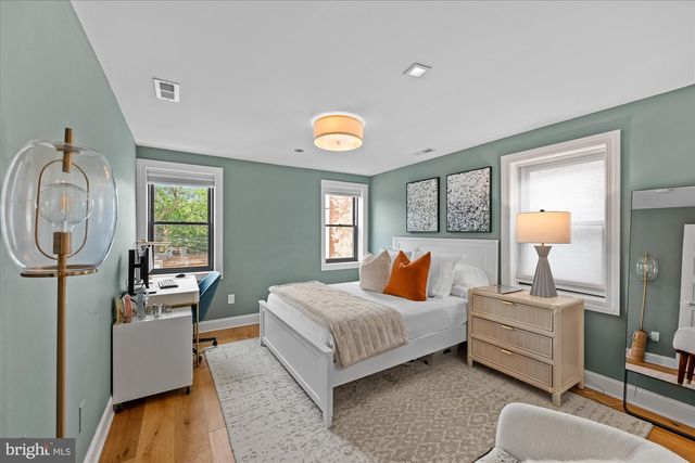 933 O ST NW, Washington, DC 20001