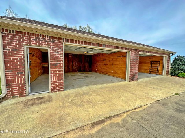 3375 N Ratliff Road, Jackson, MS 39209
