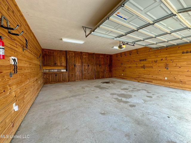 3375 N Ratliff Road, Jackson, MS 39209