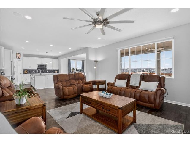 7242 S Old Hammer Ct, Aurora, CO 80016