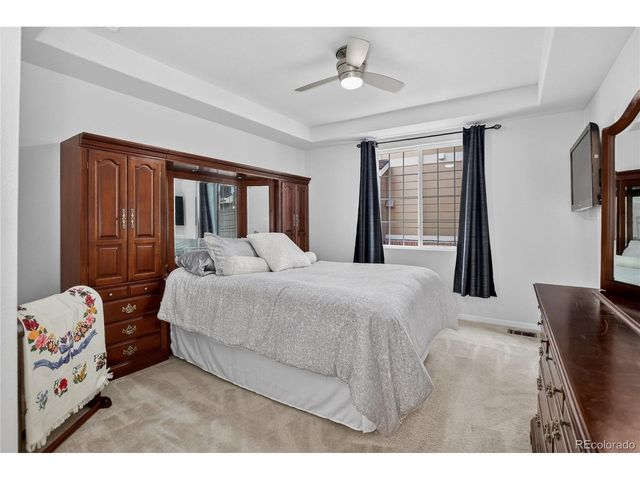 7242 S Old Hammer Ct, Aurora, CO 80016