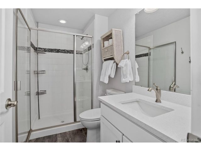 7242 S Old Hammer Ct, Aurora, CO 80016