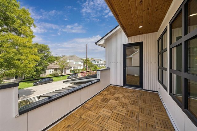 2218 Gostick Street, Houston, TX 77008
