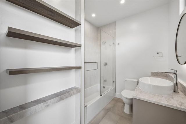 2218 Gostick Street, Houston, TX 77008