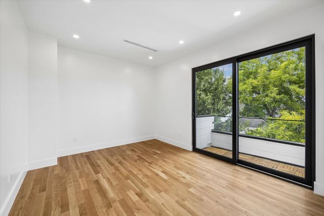 2218 Gostick Street, Houston, TX 77008