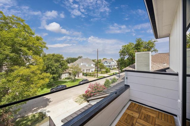 2218 Gostick Street, Houston, TX 77008