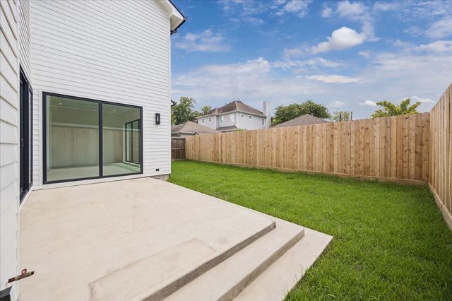 2218 Gostick Street, Houston, TX 77008